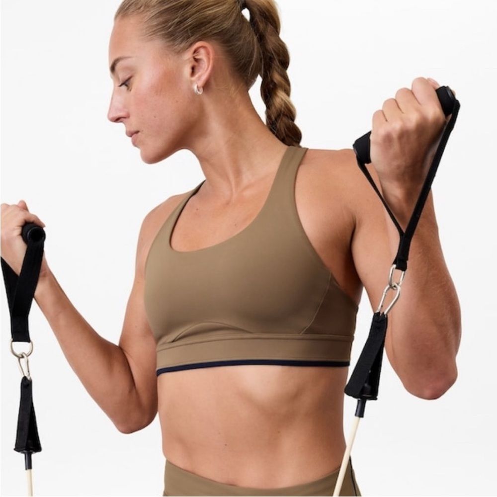Athleta Interval Sports Bra Size small